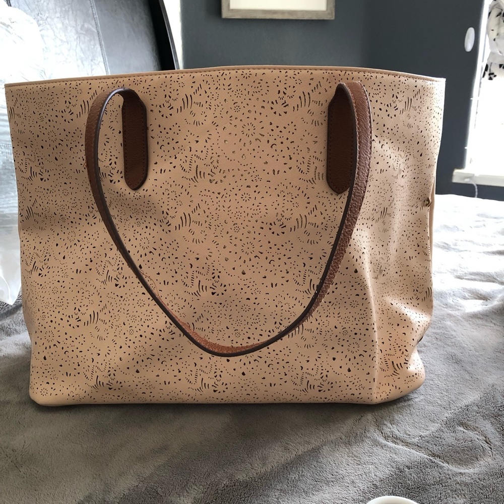 Peach color tote